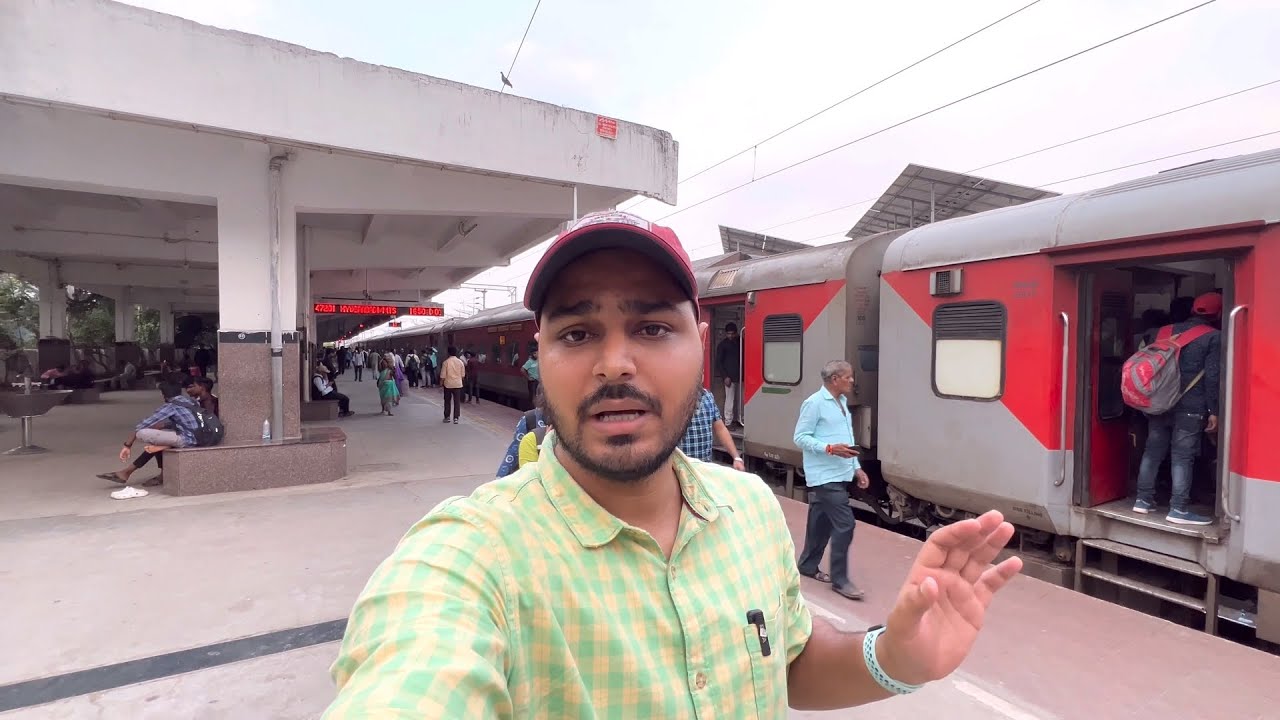 AP Sampark Kranti express train*Aise Laparwahi had ho gayi*