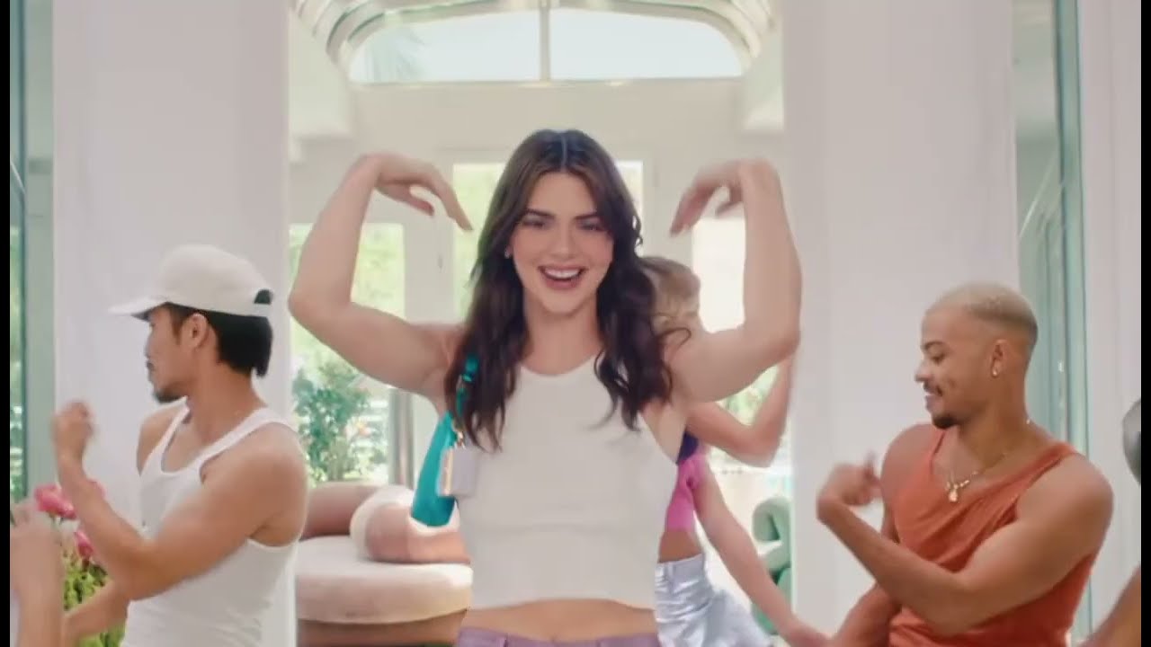CLUMSY// FERGIE (KENDALL JENNER FMV)