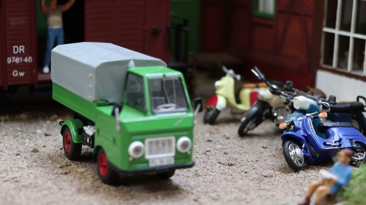 Kleine Bahnen drehten ihre Runden