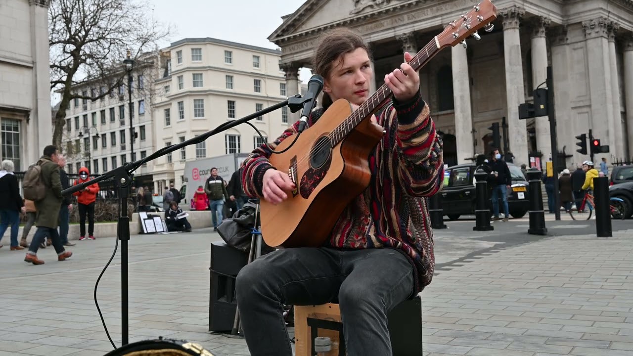 [4K]Jan 2022,Jordan Rawson guitar player, Trafalgar Square London