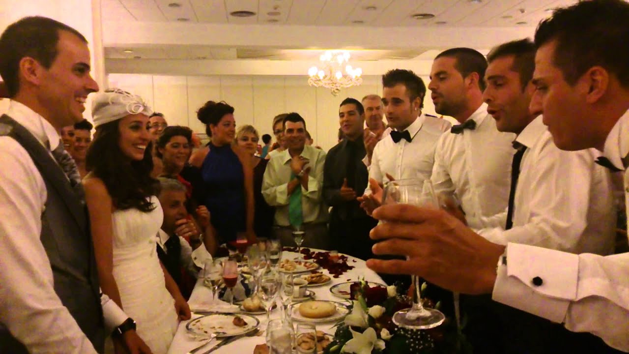 Boda Paco & Gema pasodoble que los amigos le cantan al novio