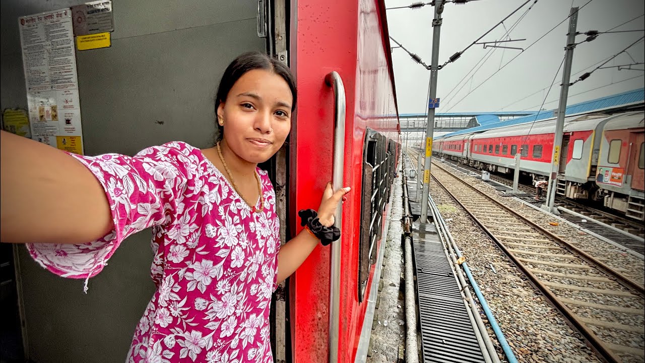 Train Vlogs || Family masti || Train Food Video || Vaishno Devi To kanpur || musuvlogs