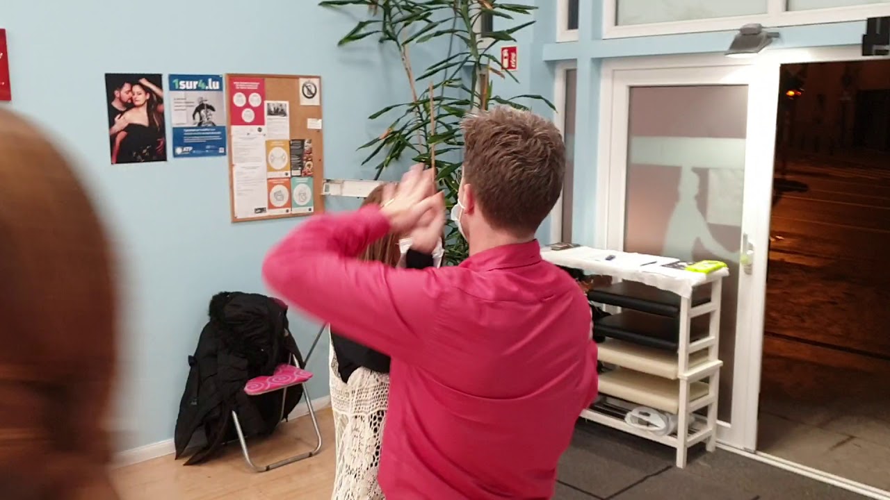 Pratique Bachata d&eacute;butants semaine 8