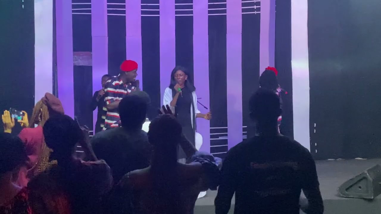 Favour Francis live @CDINation for a Music premiering 🔥💃❤️