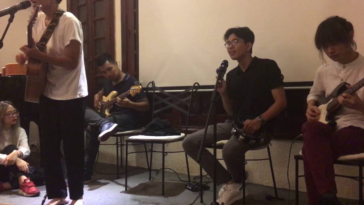 Khắp xung quanh - Ngọt