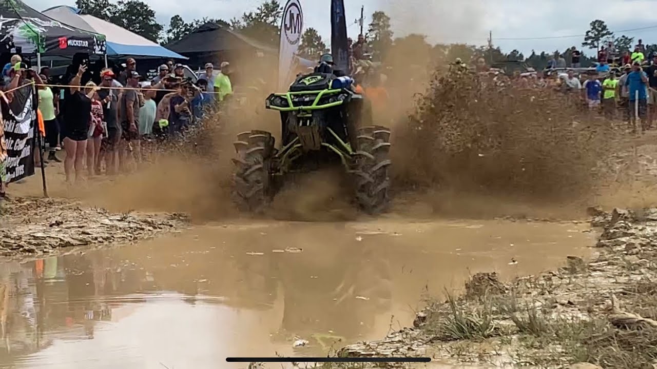 BOUNTY HOLE!! BATTLE OF THE BUILDS!! RED CREEK OFF ROAD! MUD LIFE!