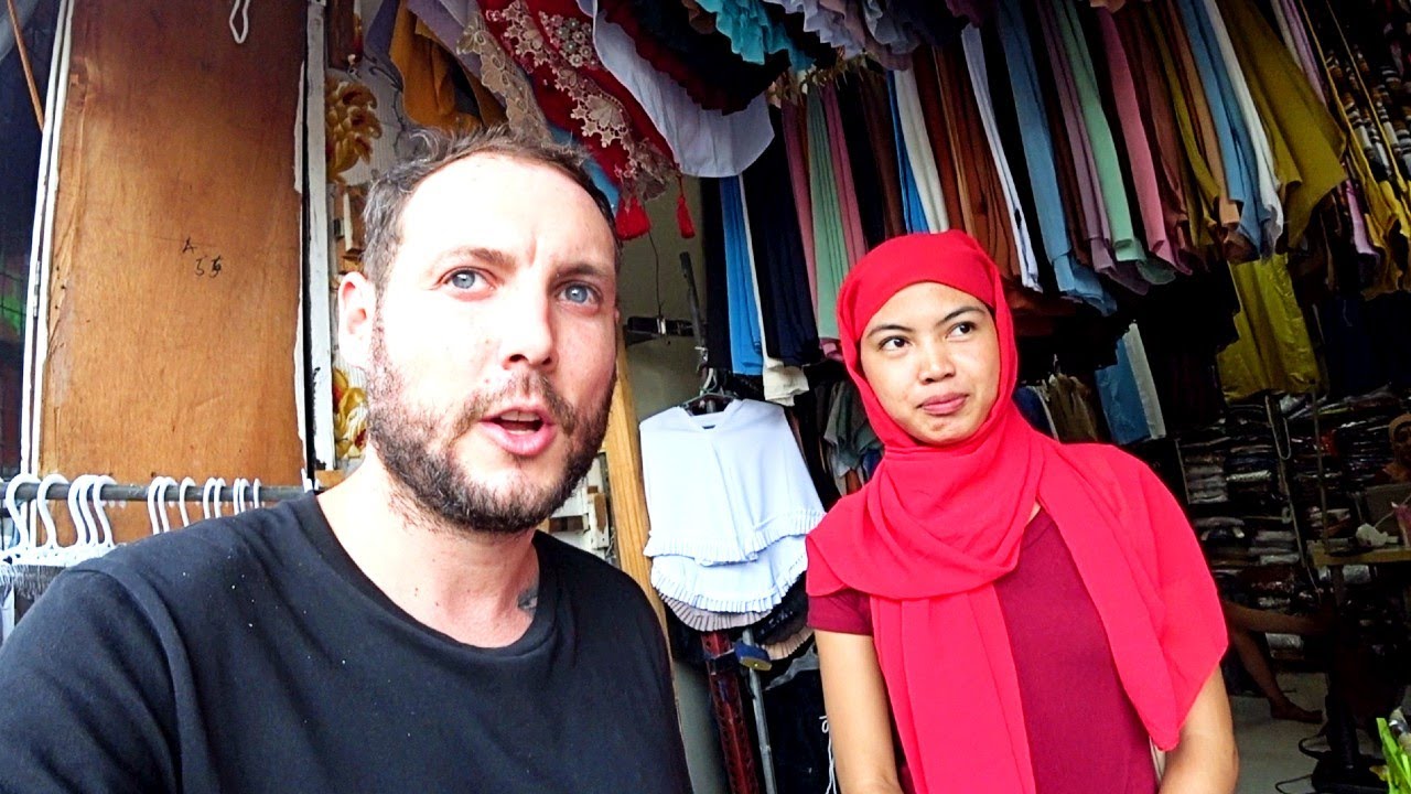 Life Inside Filipino Muslim Town in Manila Halal Food & Mosque 🇵🇭