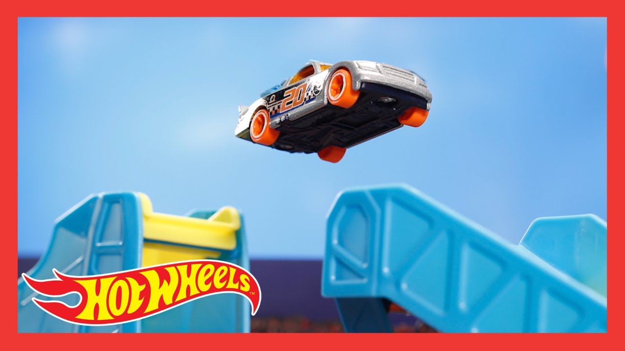 HW TRACK STARS in “HOT WHEELS TRICK TRACK RACE: TRACK STARS ADDITION” | 