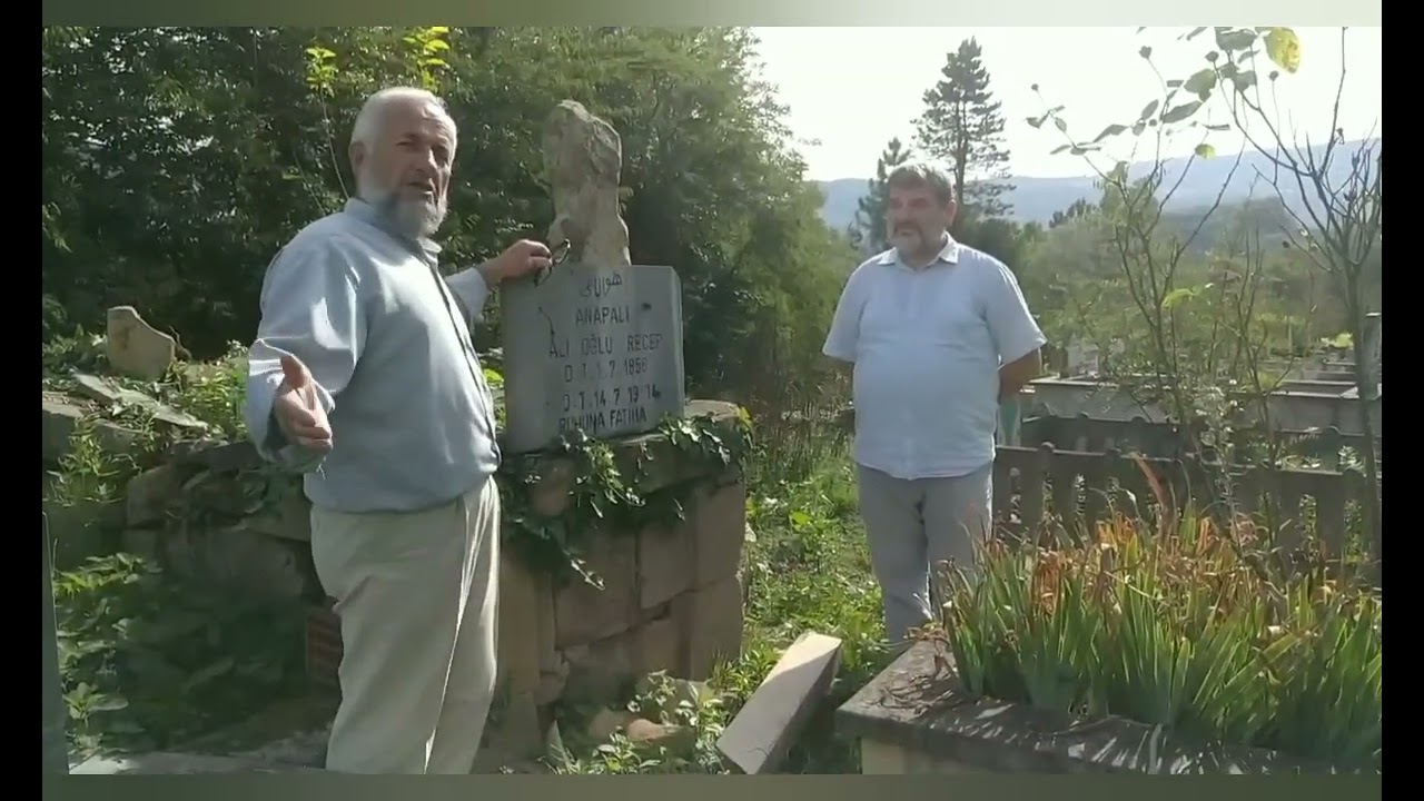 Ordu-Fatsa İslamdağ Köyü Karıköyü Mahallesi.Eski Mezar Taşı...Mehmet Karayalman,Şükrü Salman...