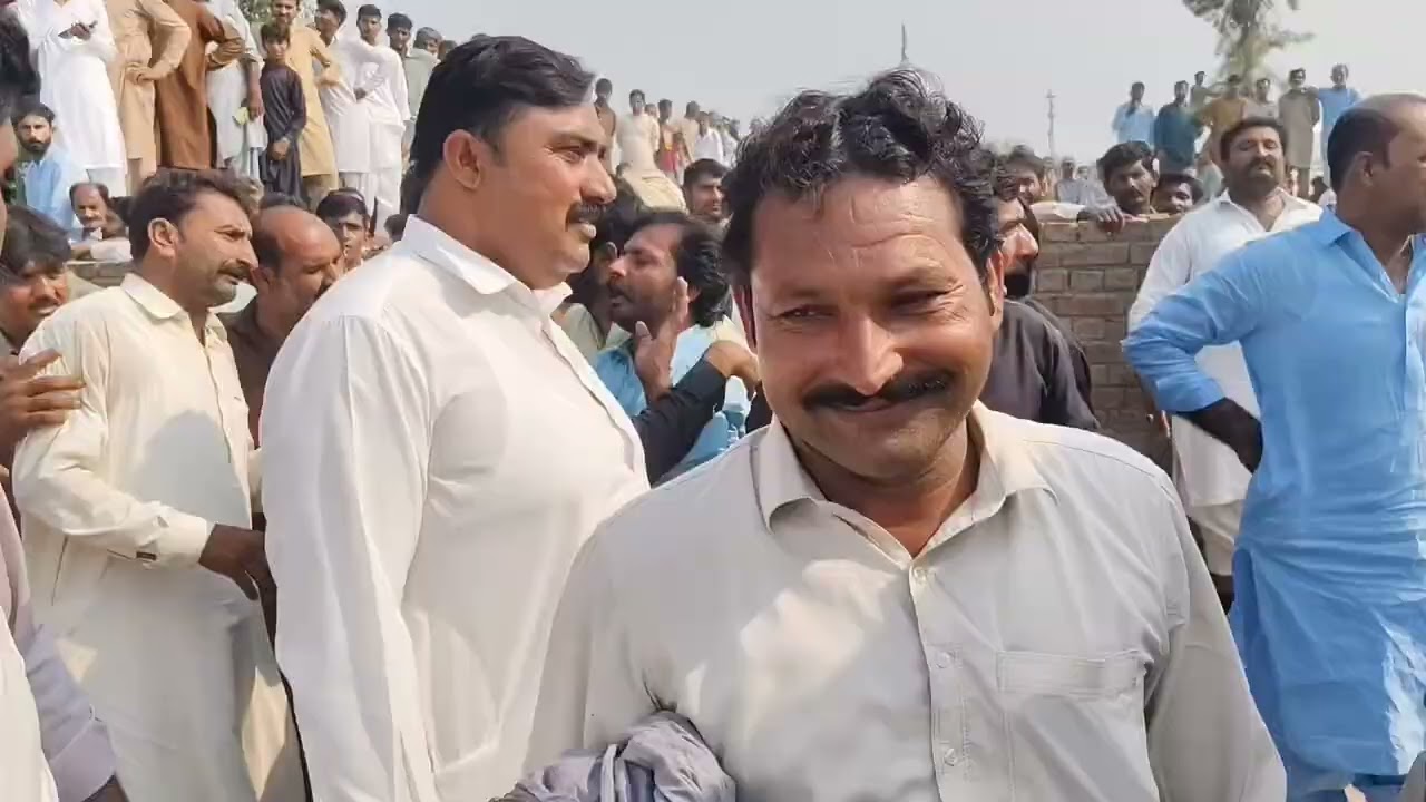  A tractor pulling contest was held at Pir Syed Rang Shah Bukhari’s fair in Tahli Rang Shah,