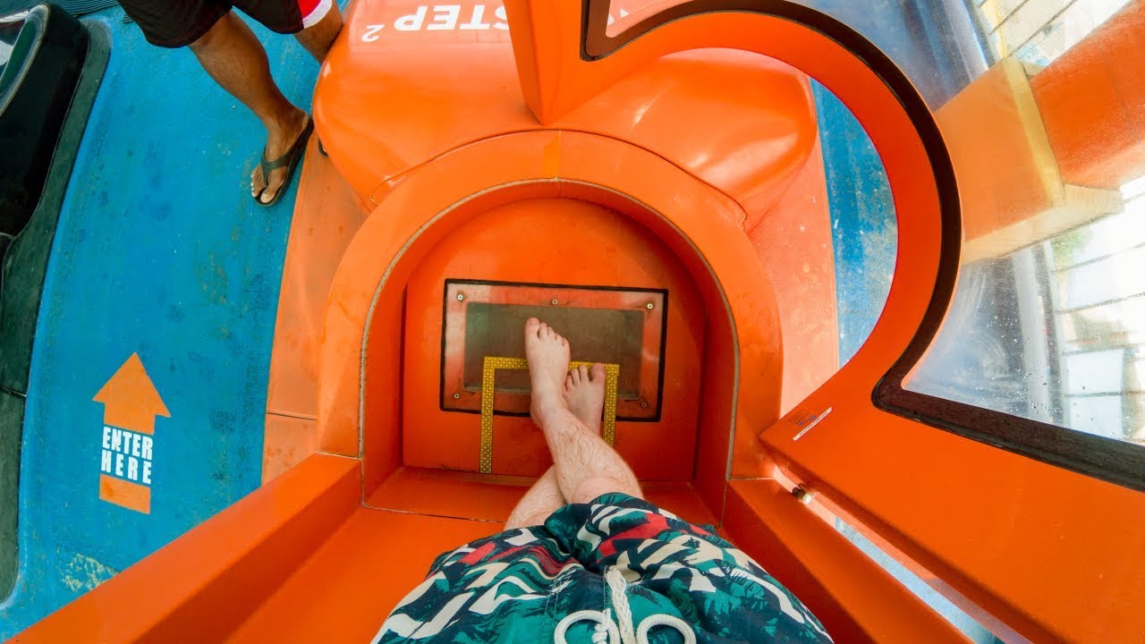 Wild Wild Wet Singapore - Orange Torpedo | SuperLOOP Trapdoor Waterslide Onride POV