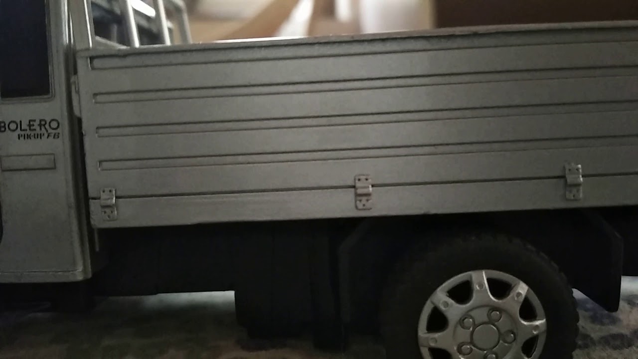 Mahindra Big Bolero Pick-up Scale Model
