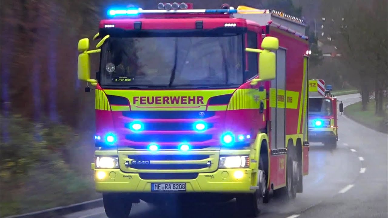 [Großbrand in Erkrath] - Einsatzfahrten Feuerwehr, Rettungsdienst und Polizei I Großeinsatz -
