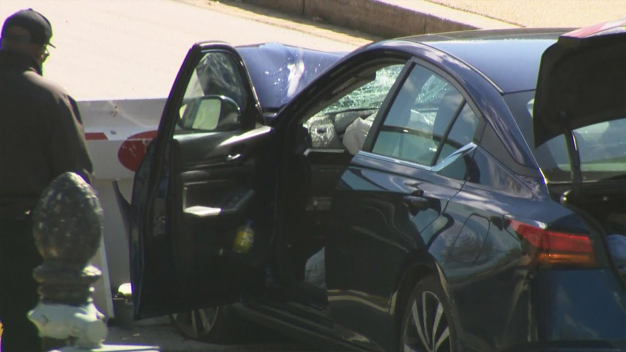 1 Capitol Police Officer Killed, 1 Injured In Car Attack