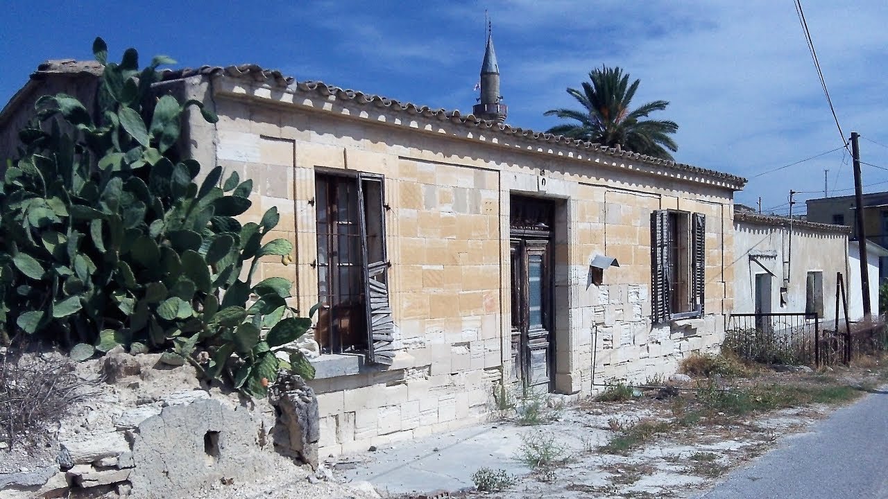 Walking in #Louroujina village in #Cyprus (Oct 7, 2018)