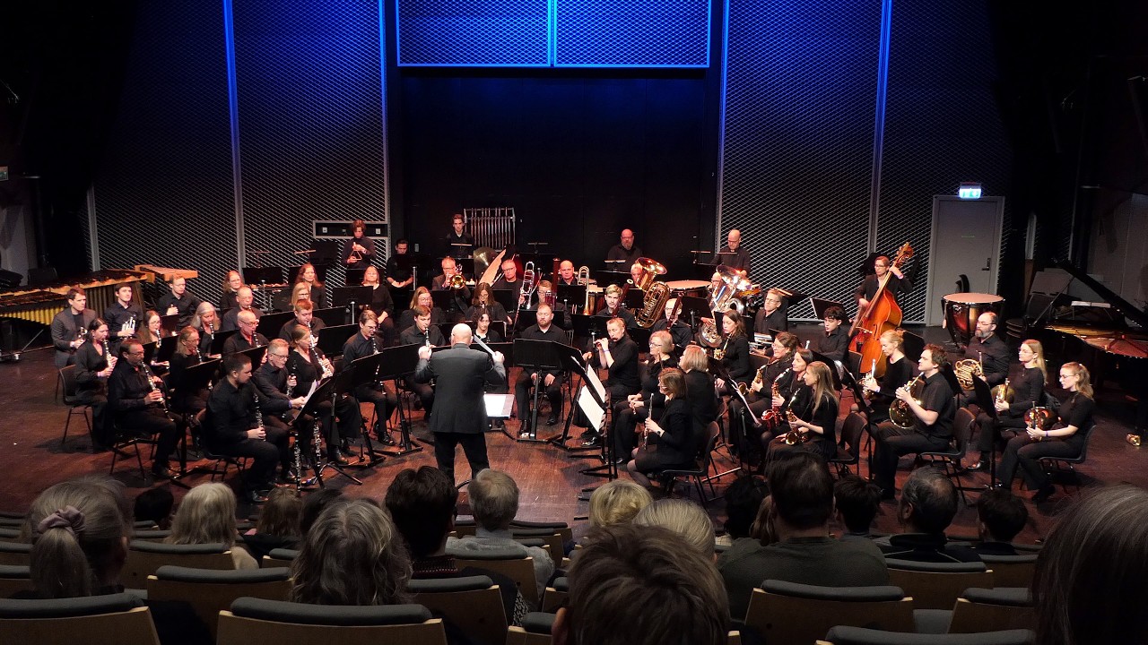 Opus 82 - Fanfare og Koral/Symphony No. 9 (Shostakovitch) - 2026-03-15 RM Lillestrøm)