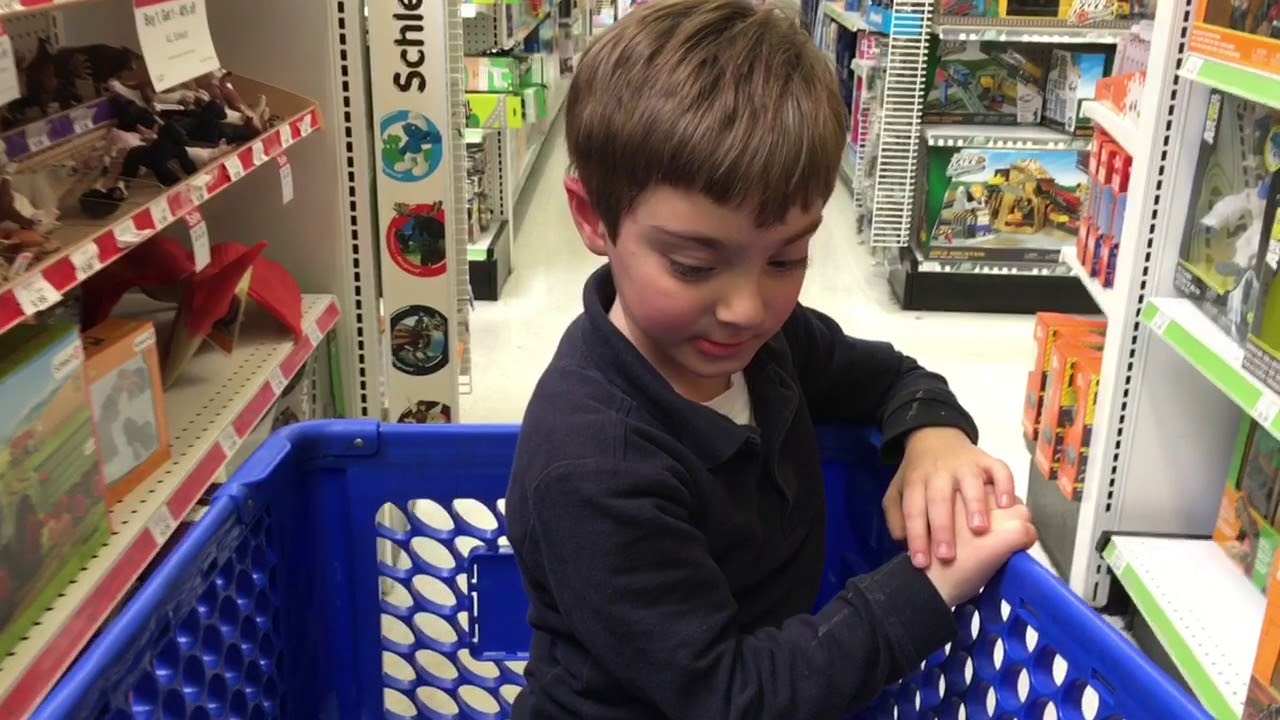 The Last Dino?- Boy Cries for Toys’R’Us 🙁😢😭