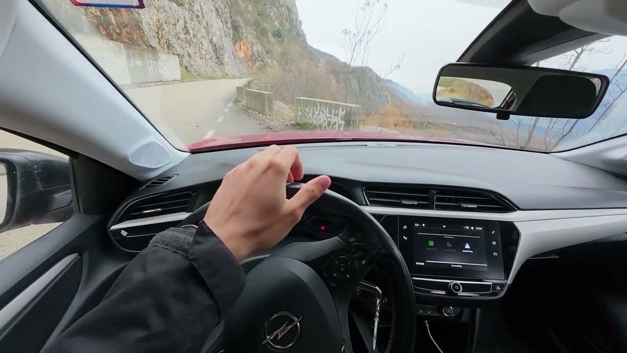 MOSTEIRO DE OSTROG 🇲🇪 | O Santuário Esculpido na Rocha em Montenegro (Vlog)