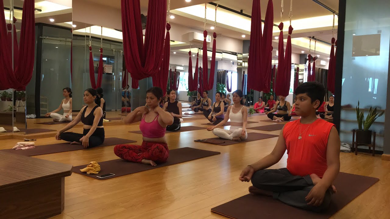 Ariel Yoga|Yoga In Air| PraveenYoga|M