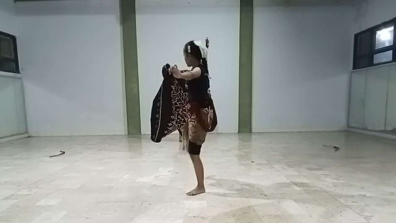 Tari Sancaya Kusumawicitra