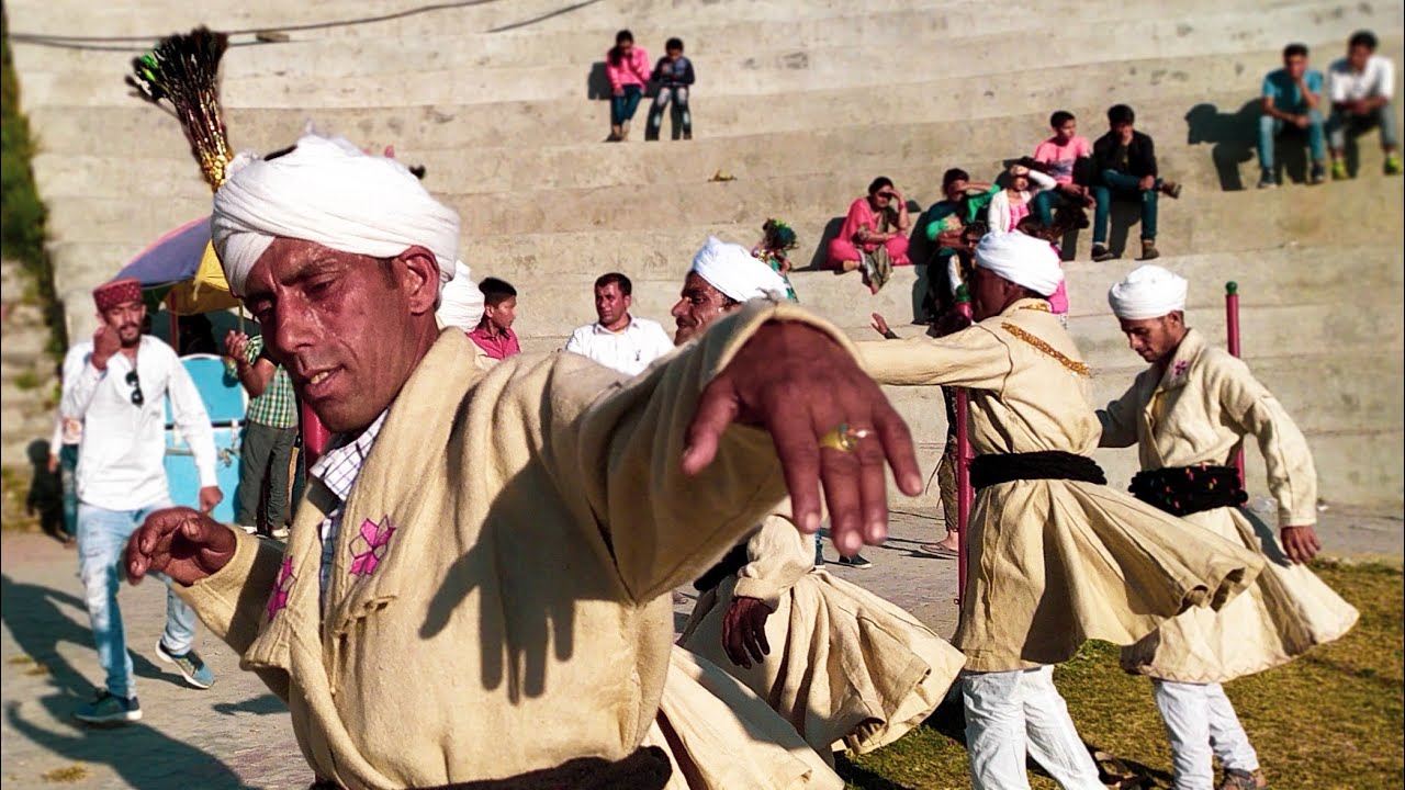 Churahi nati dance at Bhanjradu, Churah Valley Chamba / Traditional Himachali Dance