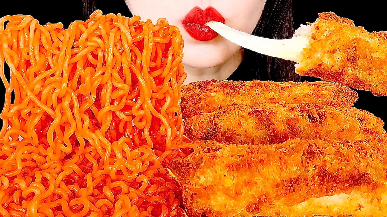 ASMR TOMATO SPAGHETTI RAMEN CHEESE PORK CUTLET 오뚜기 스파게티라면, 치즈돈가스 먹방 MUKBANG 咀嚼音 | ZOEY ASMR