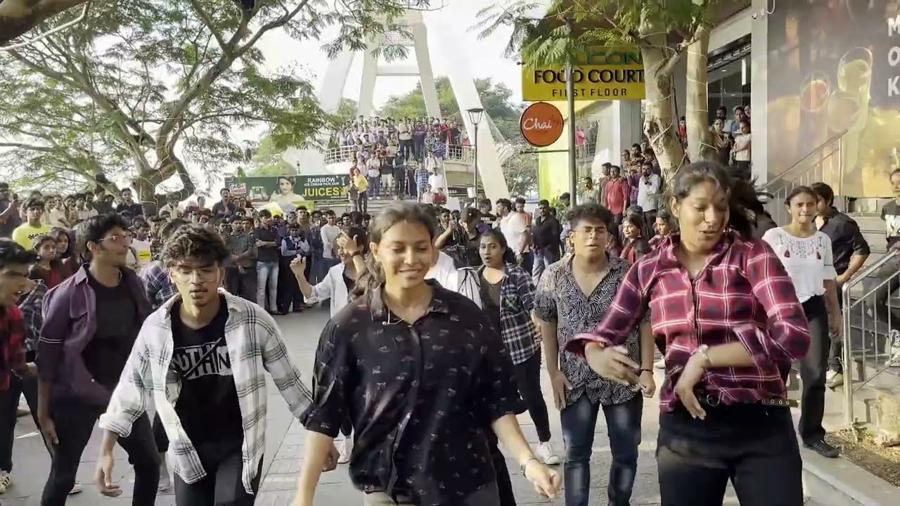 Flashmob at Marine Drive Kochi | PRAVAAHA RSET | IEDC Summit 2023 Precursors Event