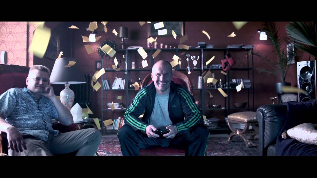 FIFA 15: Pub TV ft. Messi !