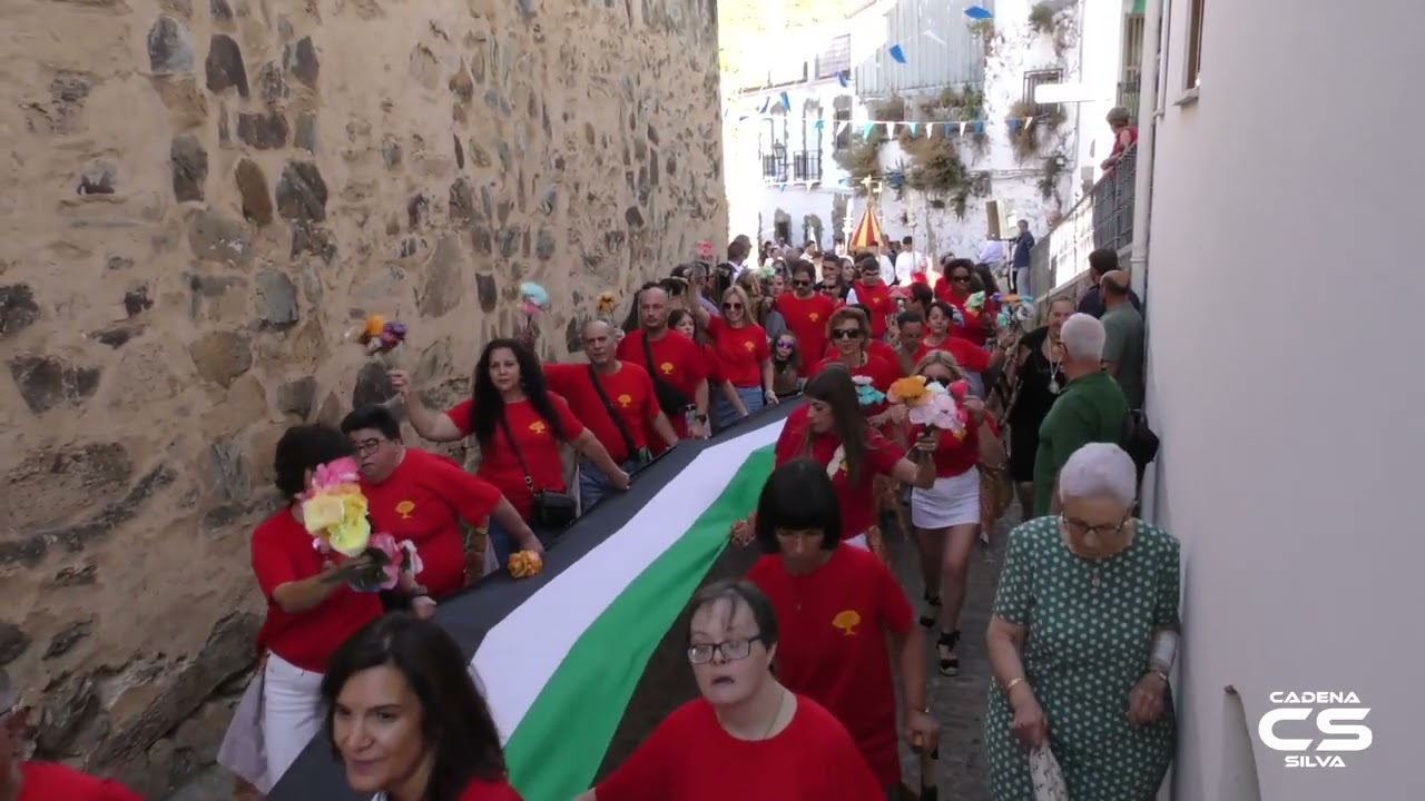 Vídeo: Ofrenda floral (2025) - Guadalupe (Cáceres)