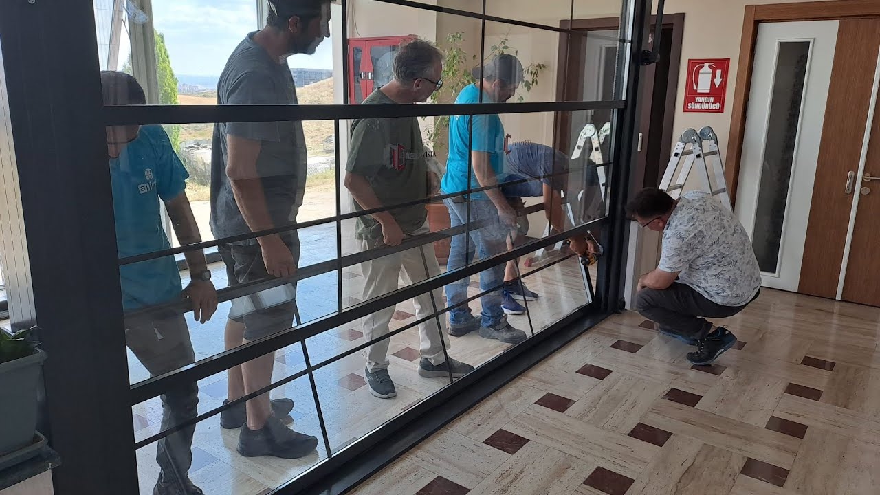 GUILLOTINE GLASS / GİYOTİN CAM  MONTAJI / #eurasiawindowfair Turkiye 2024 / WAPP: 00 90 533 592 1543
