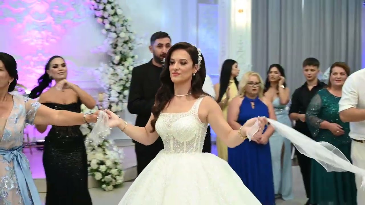 Dasma e Eldës - Vallja e familjes Beqo