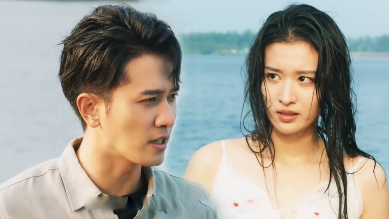 【MULTI SUB】女孩在河邊洗澡撞見一個男人，本以為是流氓，沒想到竟是離婚7年的前夫？！
