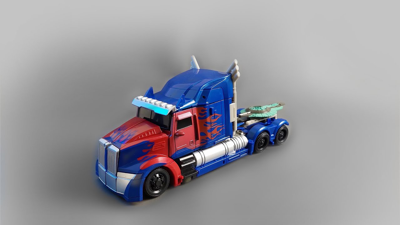 OPTIMUS PRIME Transformers The Last Knight | Black Mamba Savior YS-01