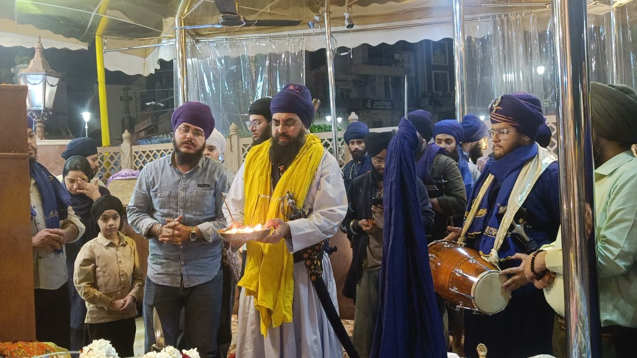 Amrit vele De Darshan | Nihang singh Fauja | Gurudwara Sis Ganj sahib 