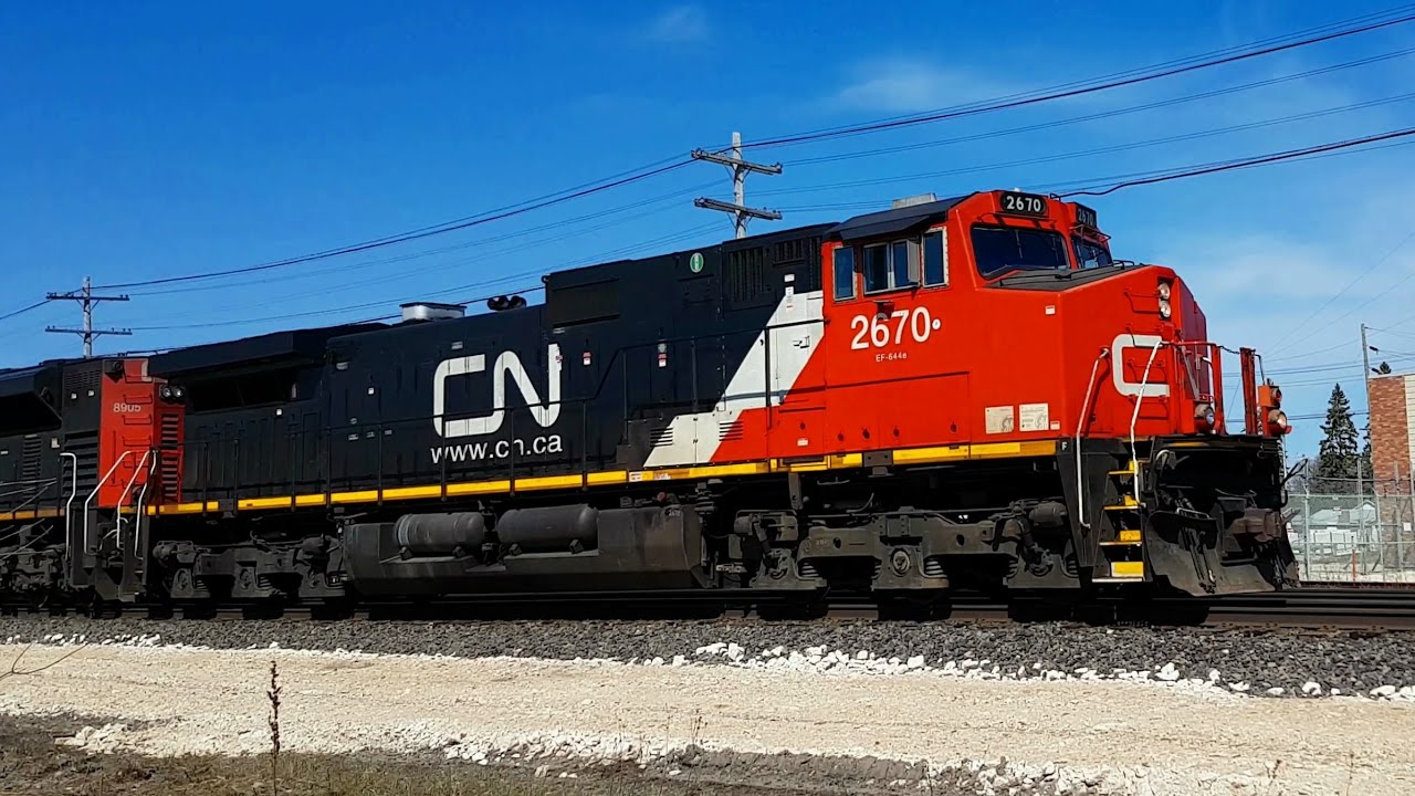 CN Freight Trains Breezing Into City, Including Rolling Meet w/ BNSF Local Freight (04/21/2017)