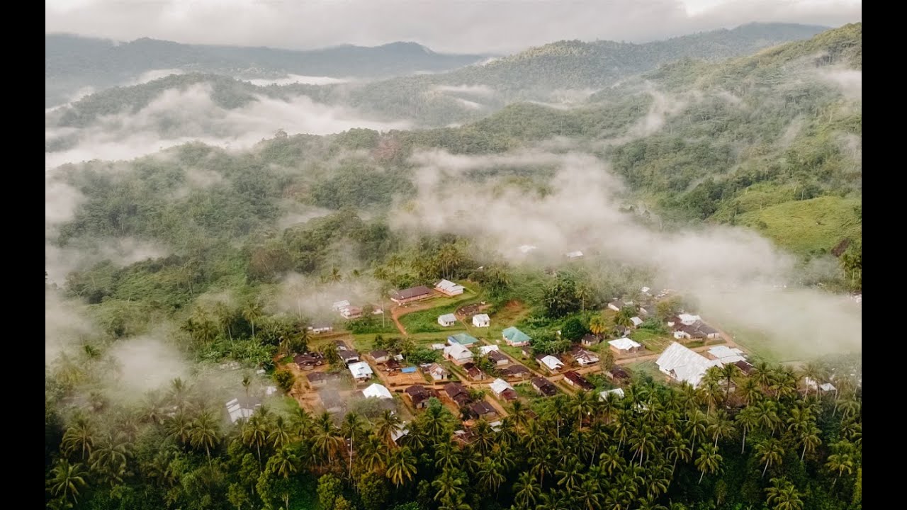 MANUSA, NEGERI DI ATAS AWAN // SERAM BARAT, MALUKU // DRONE FOOTAGE (DJI MAVIC MINI)