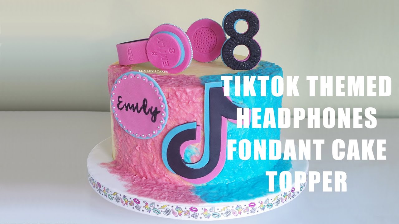 TikTok themed headphones - fondant cake topper