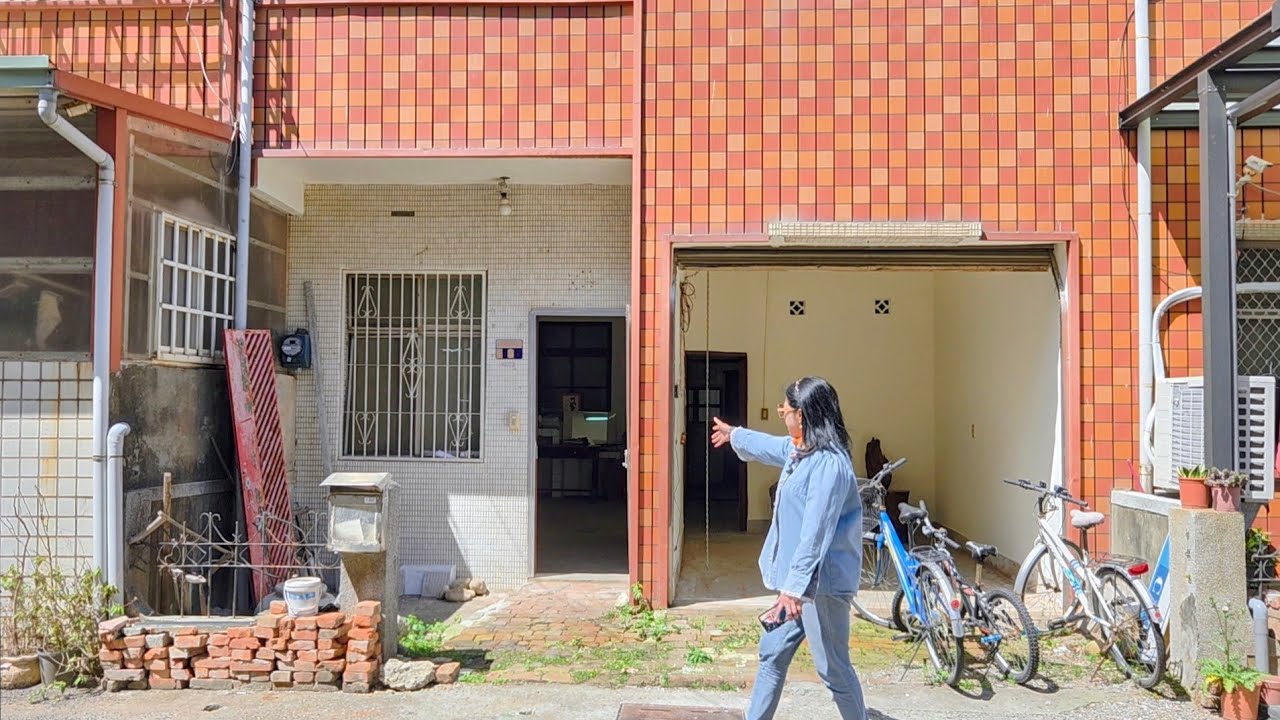 🎯台中建地合法2樓建物透天888萬約7米大面寬24大地坪屋況佳可規劃停雙車可規劃有孝親可多房近大肚藍色公路清新溫泉飯店國道3號東海大學0977188512傅晏棠房地產