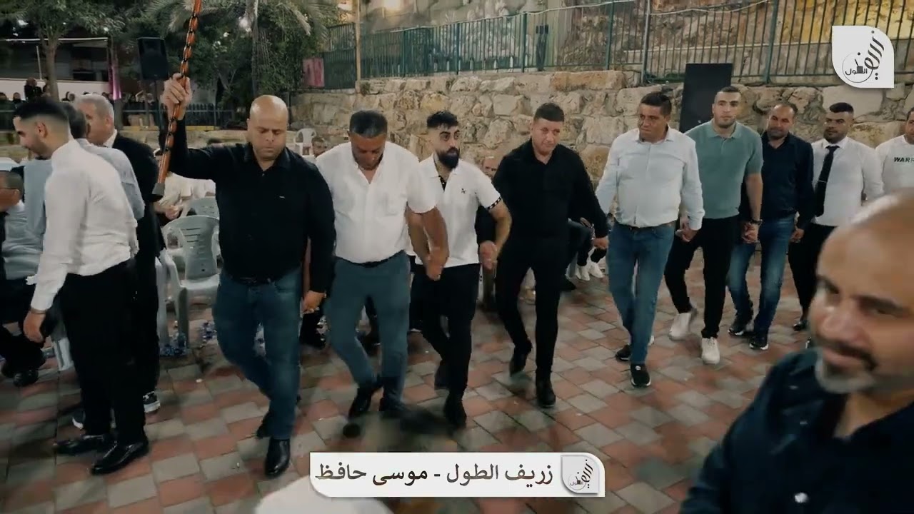 دبكة والد العرسان ابو منصور العرسان احمد و منصور الدبكة المرتبة اسمعععع