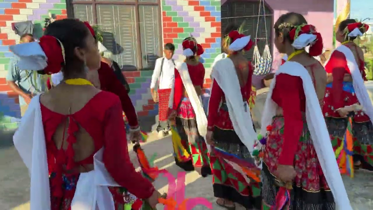 #tharu dance