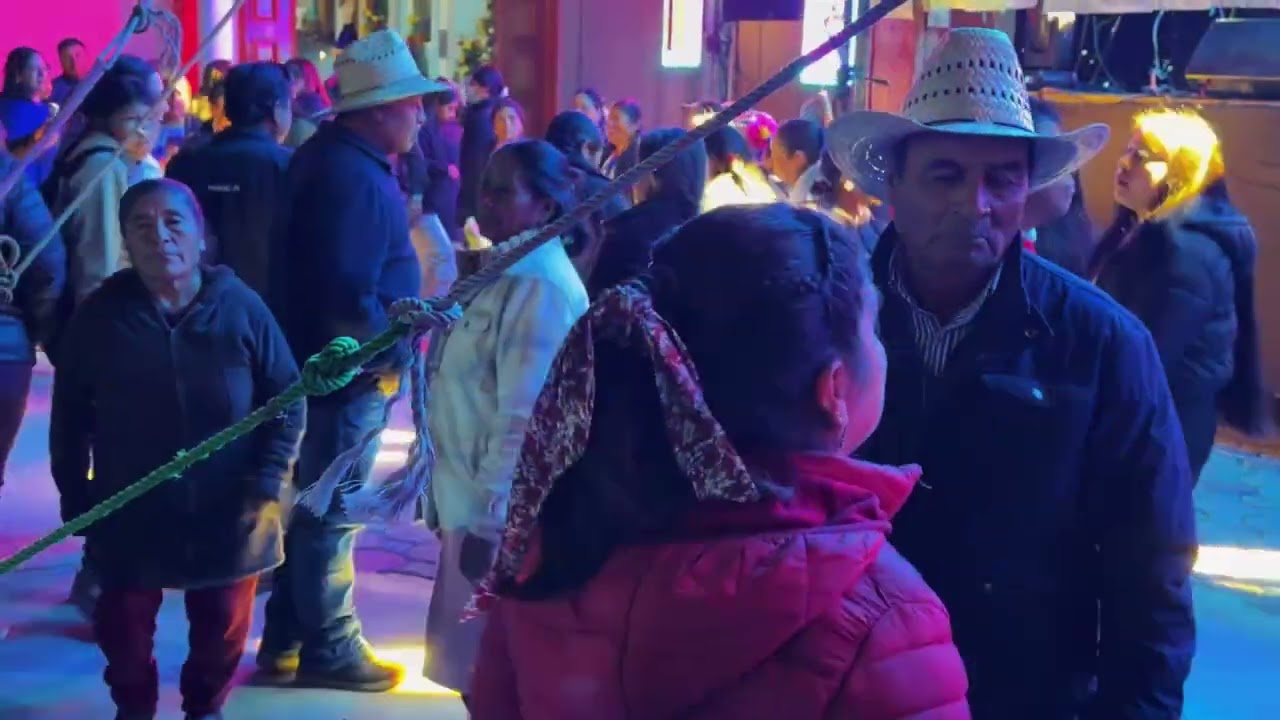Amores De Montaña Popurri La tremenda ovación En vivo Hnos Ruíz 