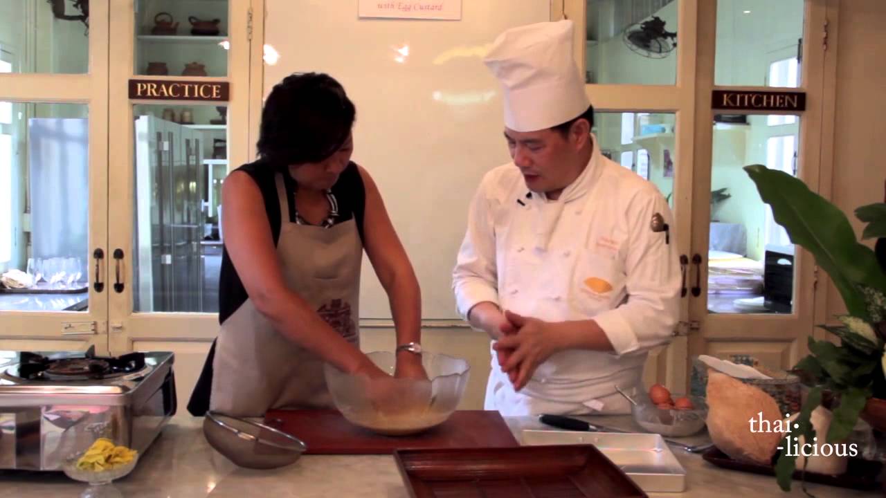 Thai-Licious Season 02: Black Sticky Rice with Egg Custard