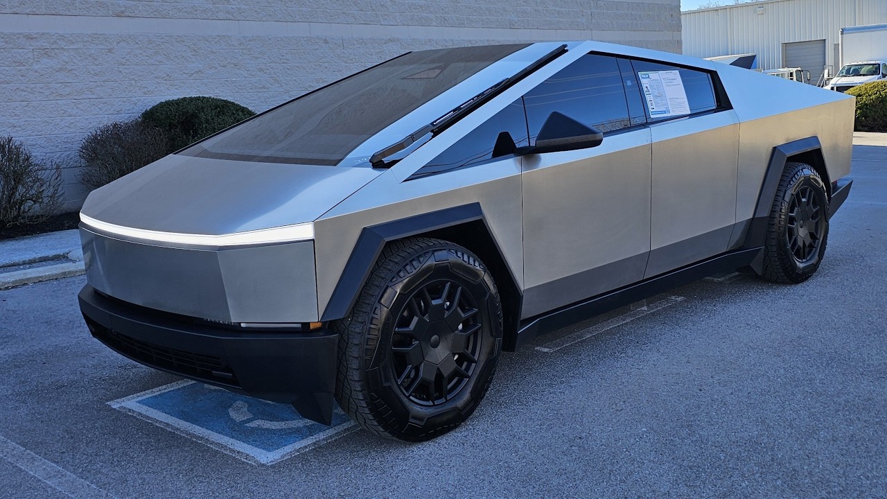 Tesla Cybertruck: самый странный современный пикап (с изюминкой).