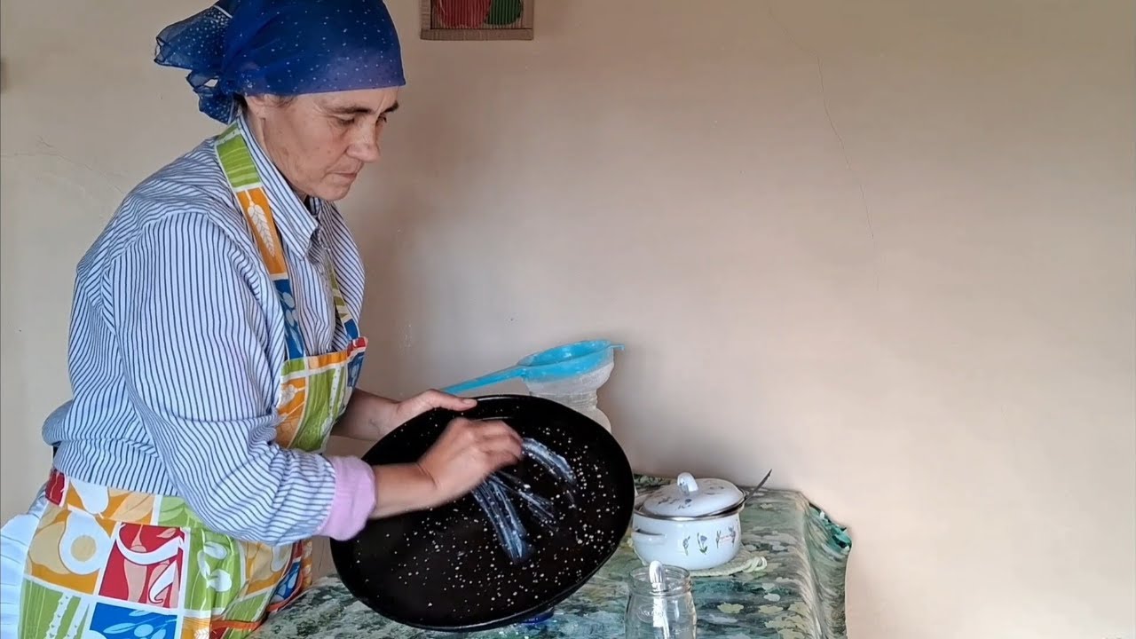 VIDA RURAL Lavado a Mano Receta SECRETA de la ABUELA preparando cajones de apicultura, y animales