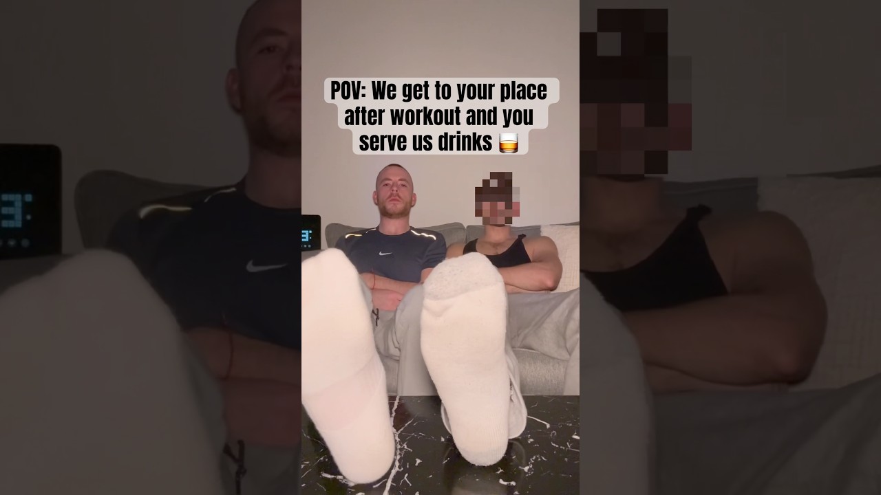 How do men relax at home? With feet on the table 🙈🤣