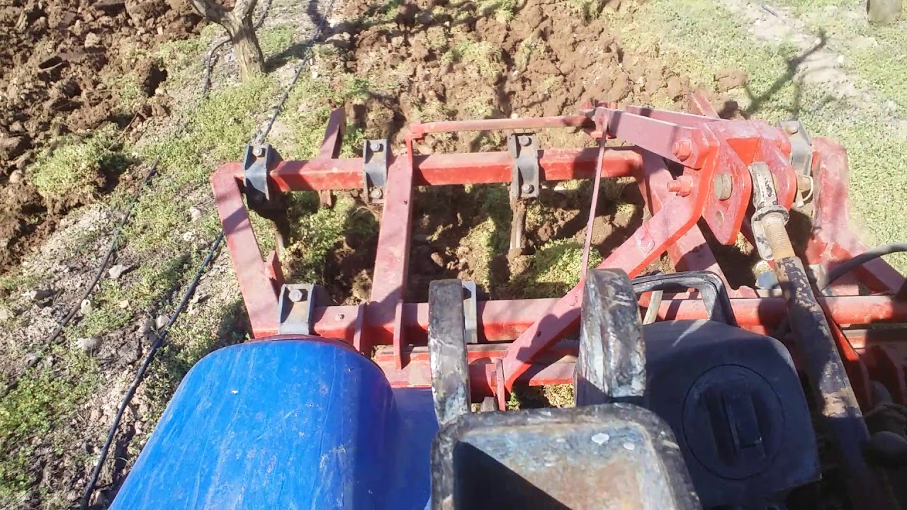 Şeftali tarlası sürme - toprak havalandirma