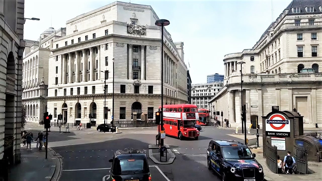 London Bus Ride | Route 15 - Tower of London to St Paul's Cathedral