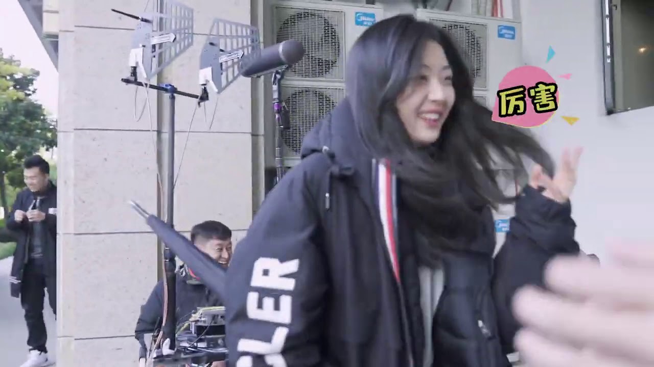 【拾光里的我们】花絮：片场开心果孙千 可可爱爱跳舞耍宝 | Way Back Into Love - Behind the Scenes