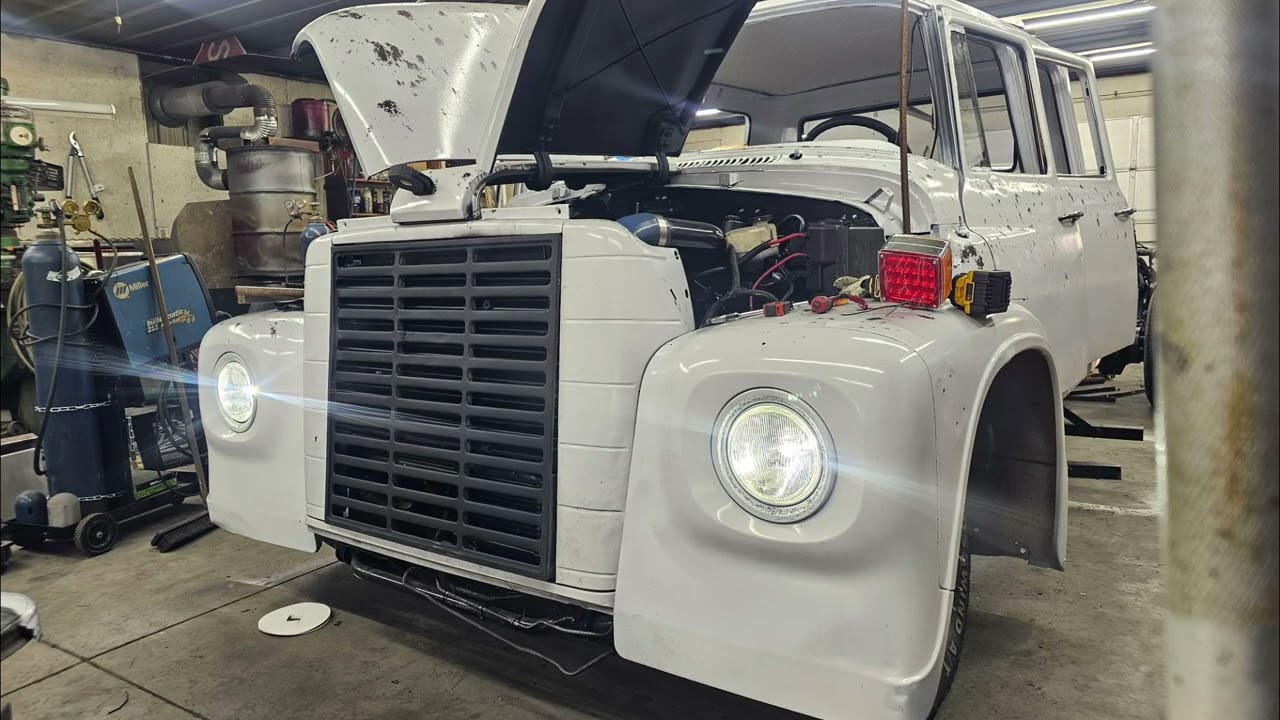 Crewcab loadstar duramax week 13 gets the bed back on and some tunes