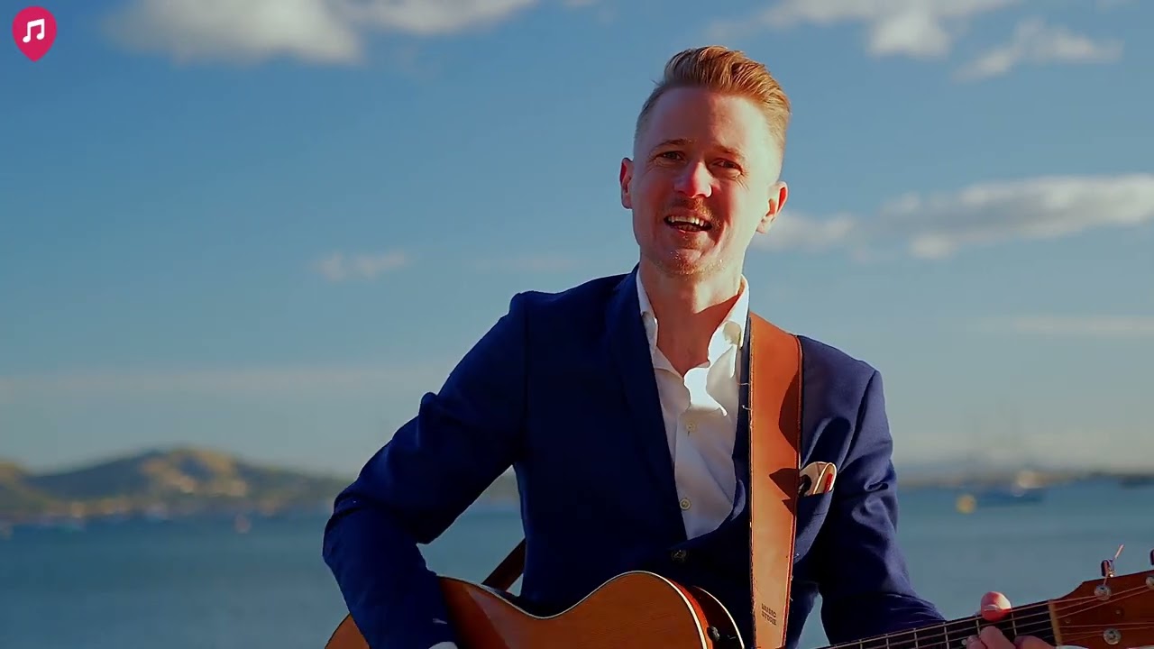 Wedding & Events Singer Guitarist in Spain - Mallorca Serenade